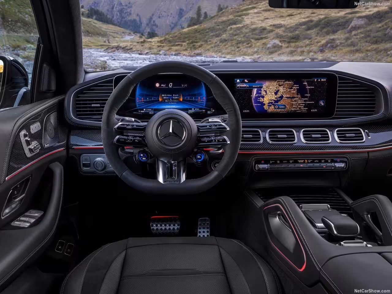 Le système MBUX AMG pour un pilotage intuitif