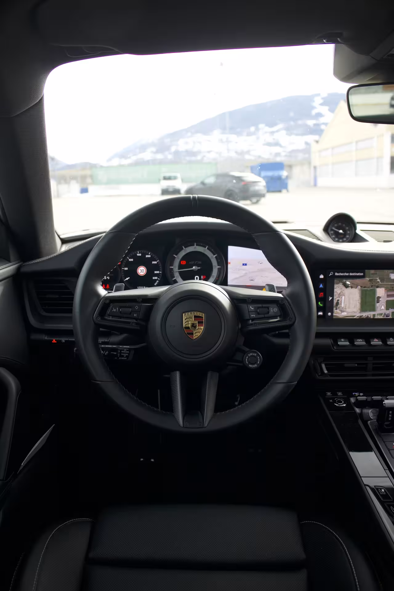Rent a Porsche 911 GTS for exclusive driving pleasure and absolute prestige