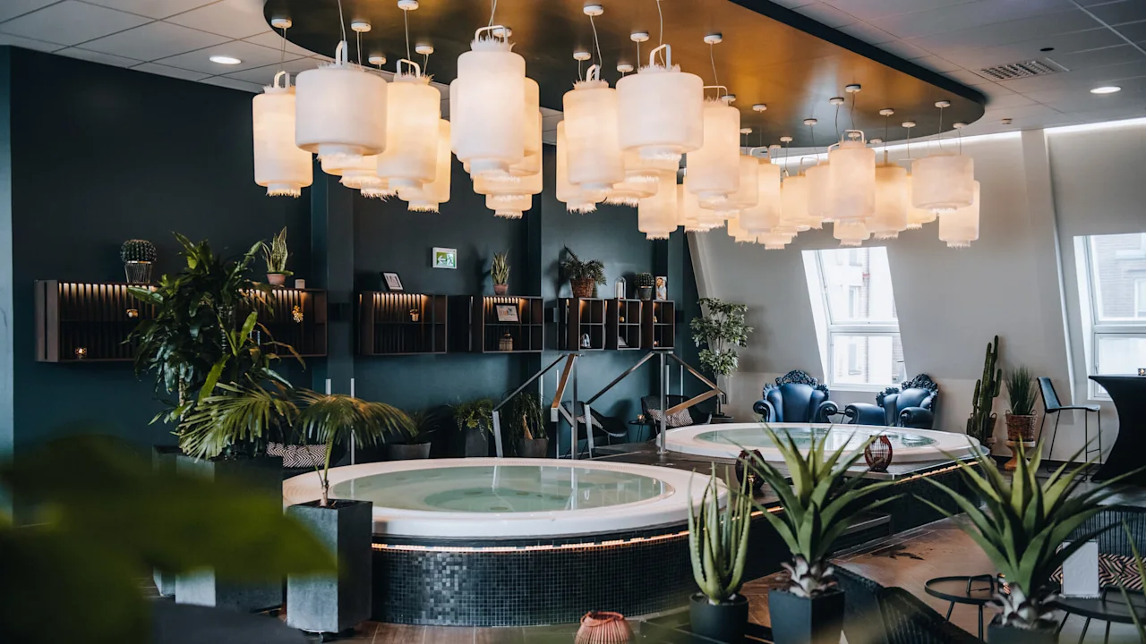 Clarion Hotel Sign invests in Zerobody Dry Float and Red Light Pod from Lyfe Nordic