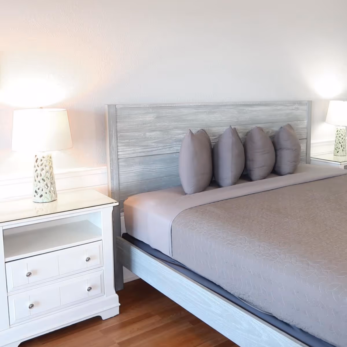 Sound Front King Suite