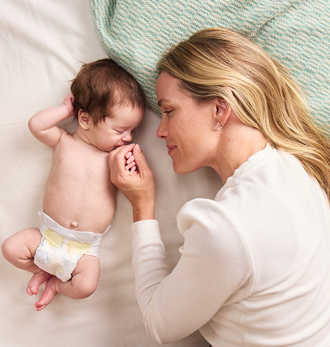 Newborn & Mom bonding