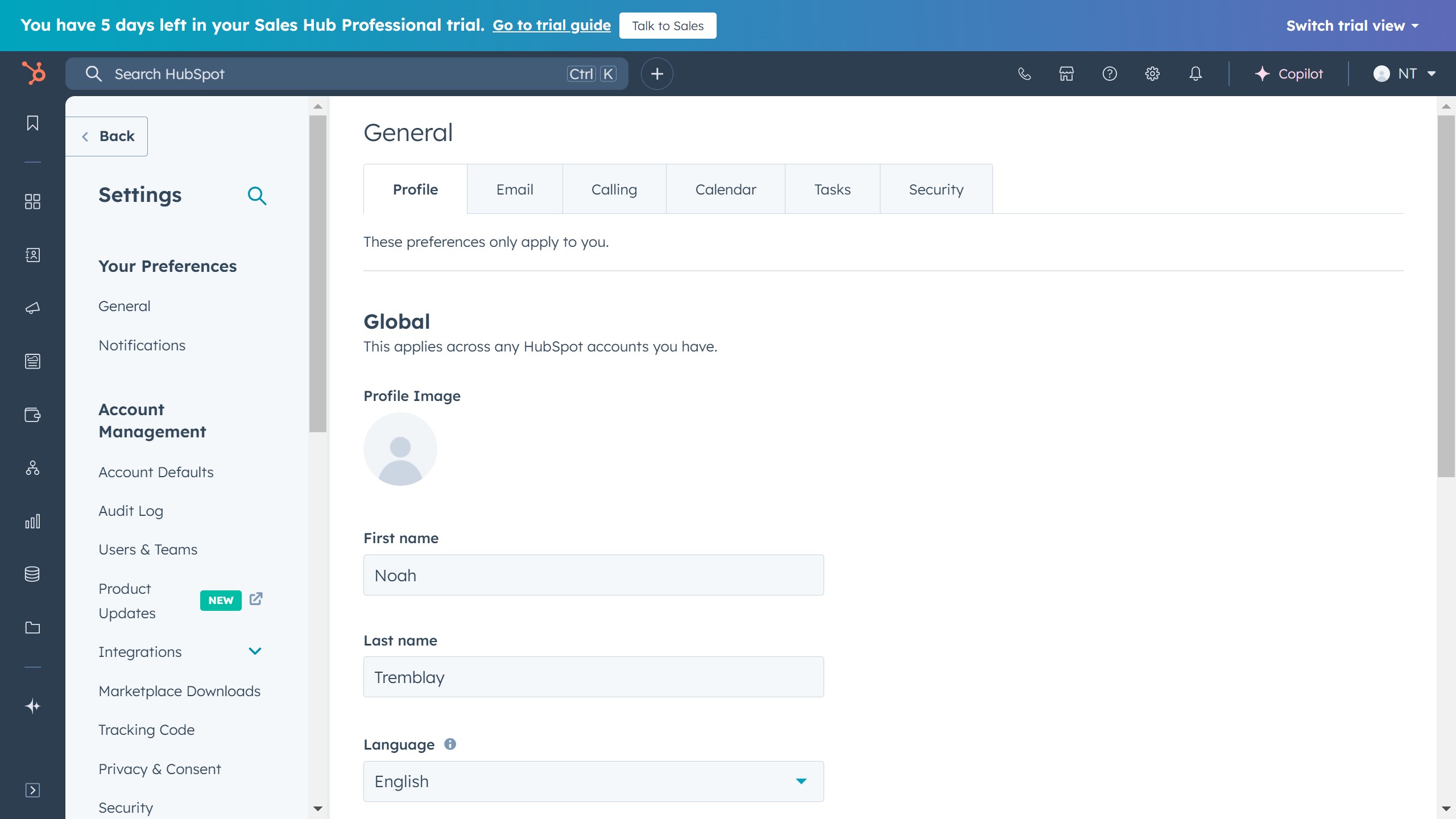 How to create teams in HubSpot?