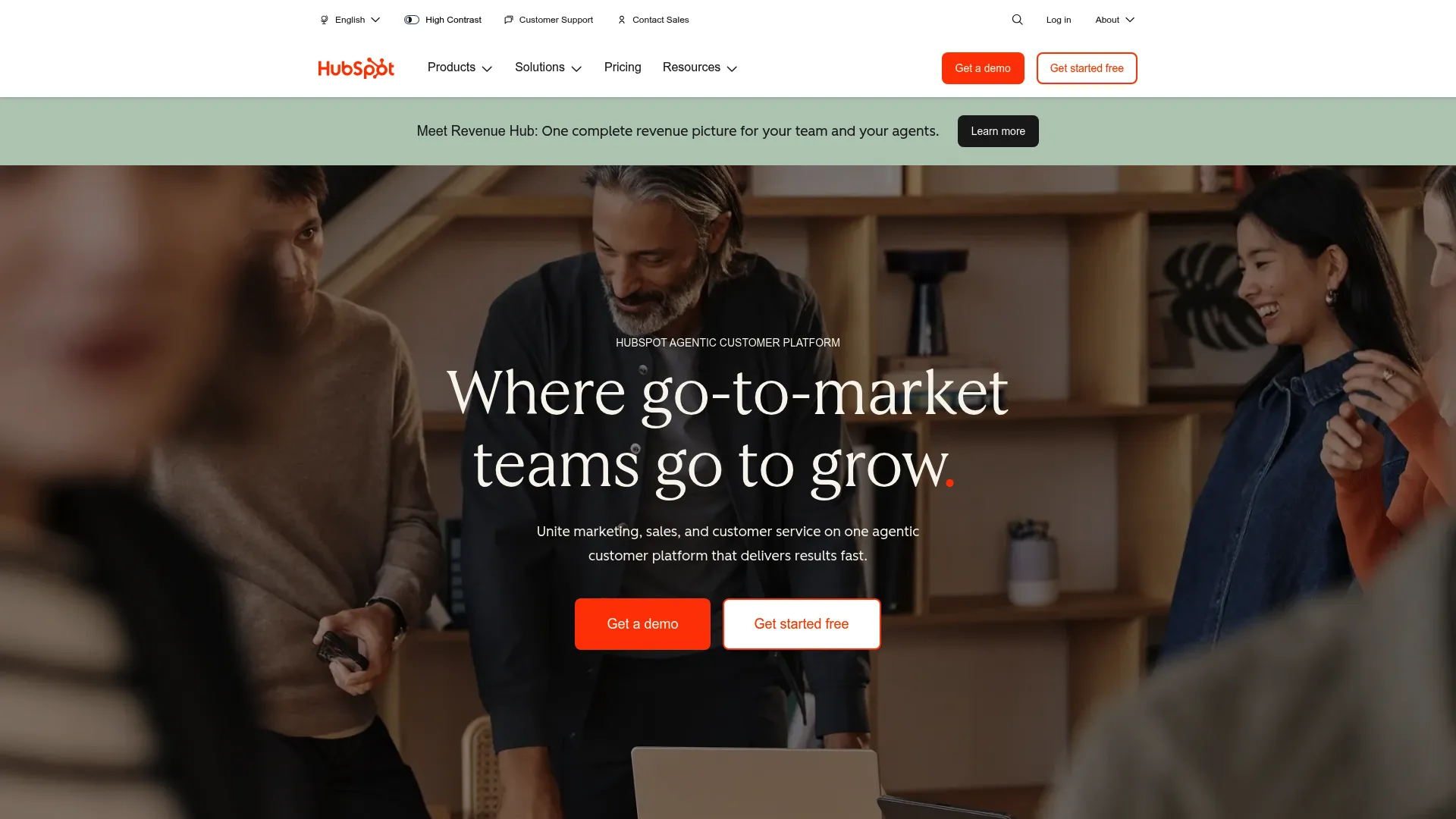 HubSpot customer platform homepage