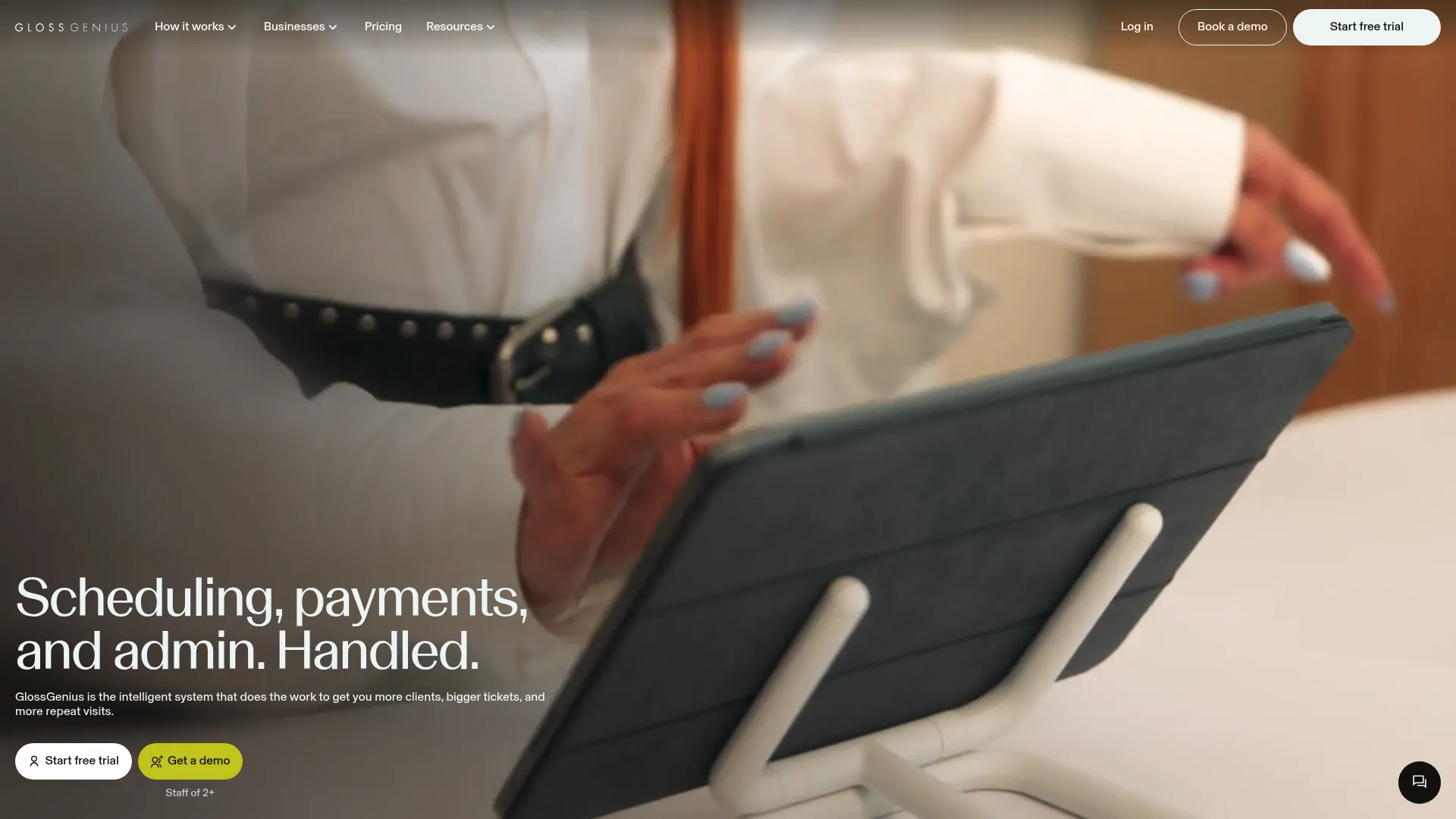 GlossGenius all-in-one beauty and wellness software homepage