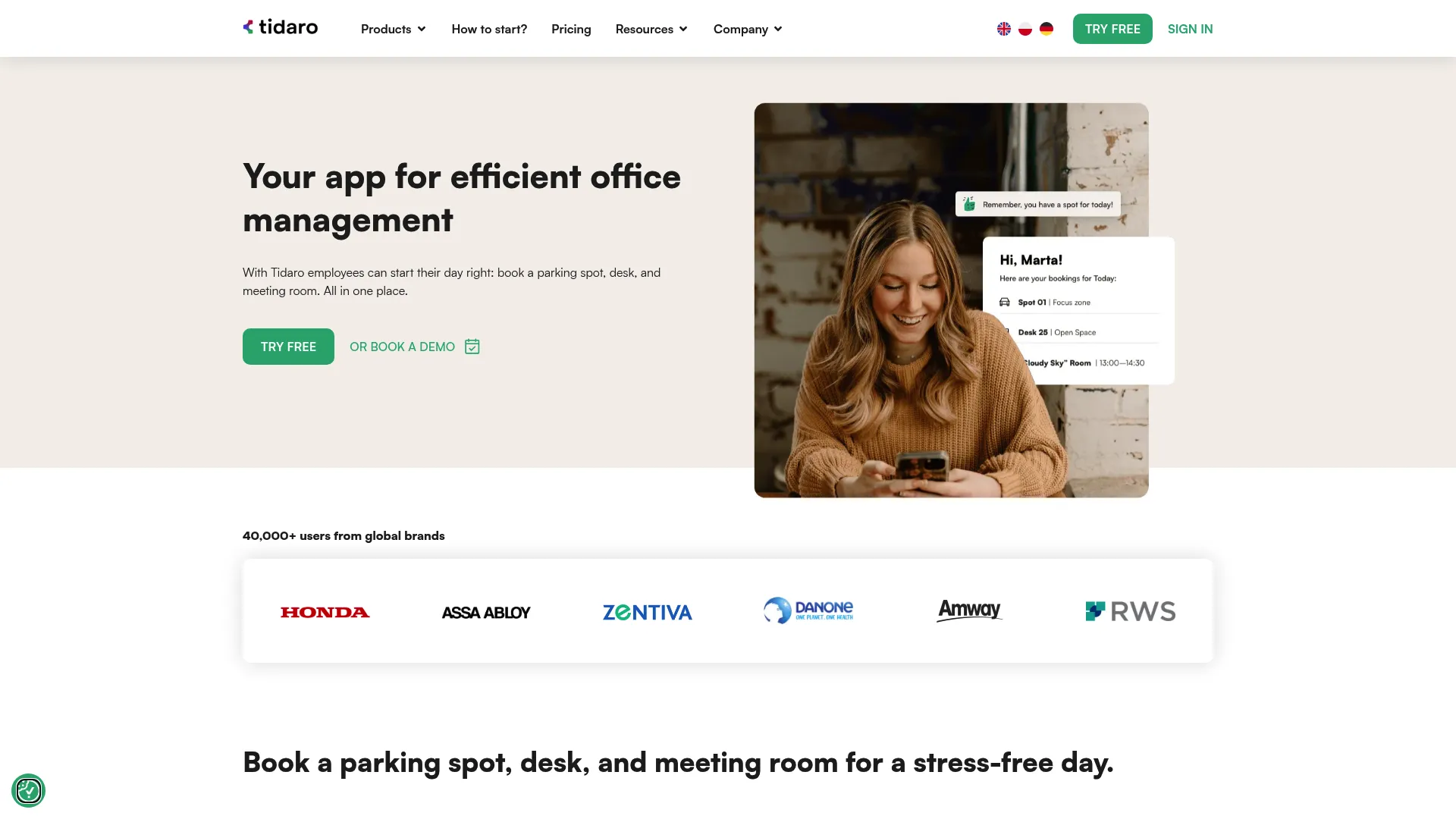 Tidaro workplace booking software for desks, rooms, and parking homepage.