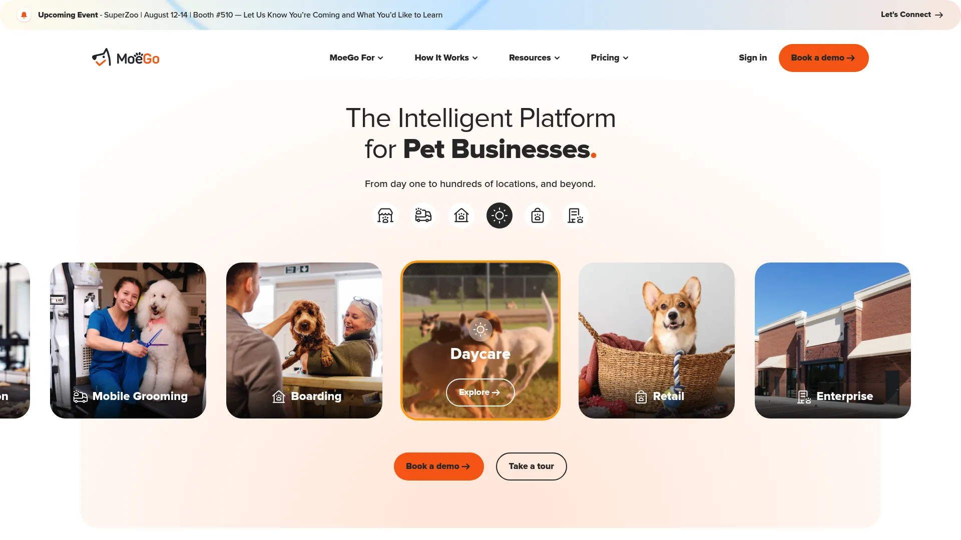 MoeGo pet care business software homepage