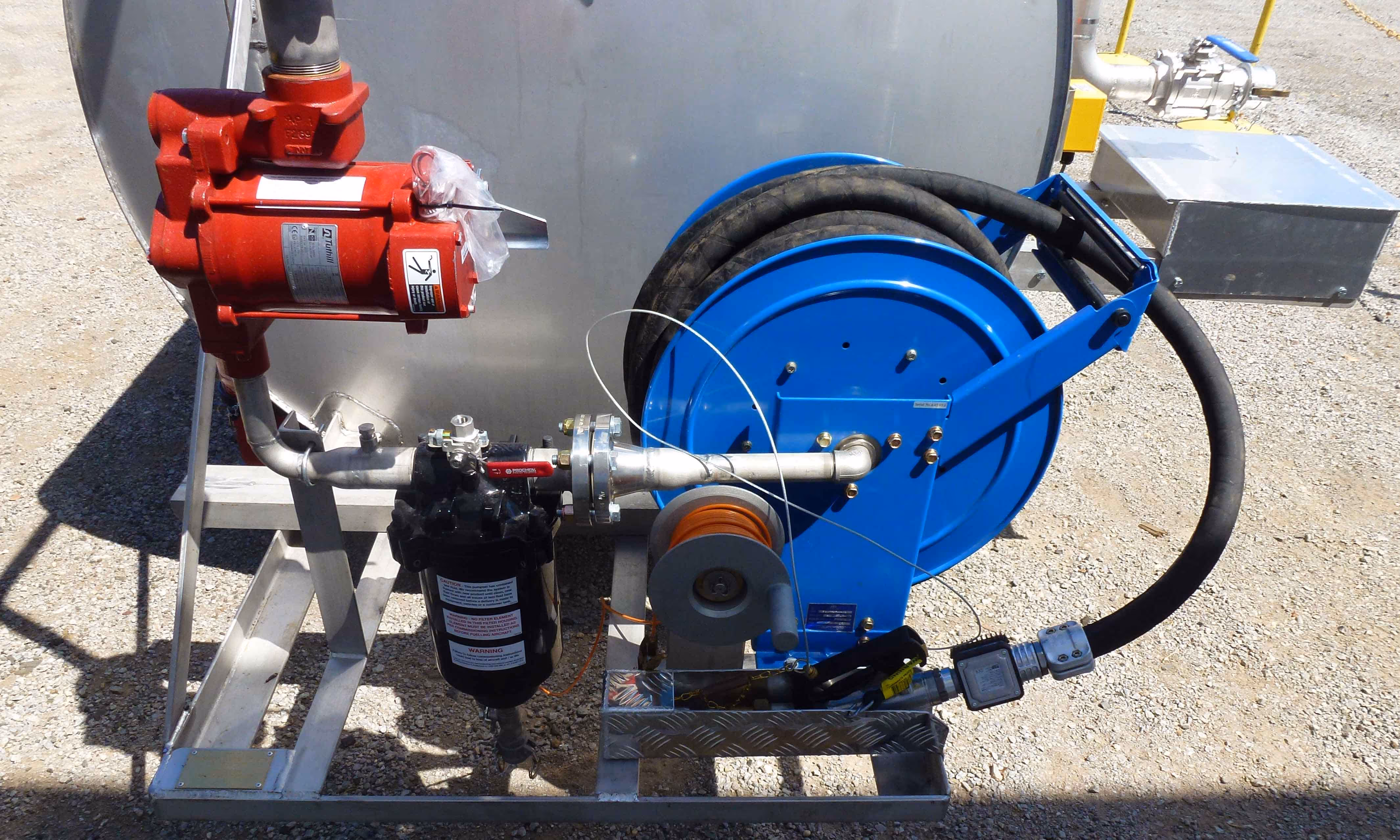 240v System installed on a 5000 litre self-bunded stainless tank