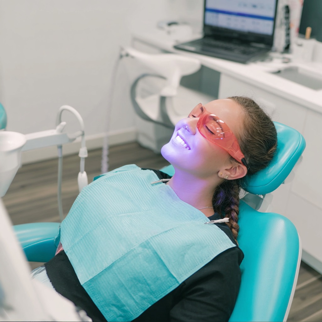 Dramatic and Instant Result - Teeth Whitening at Oceanic Dental, Huntington beach and Fountain Valley