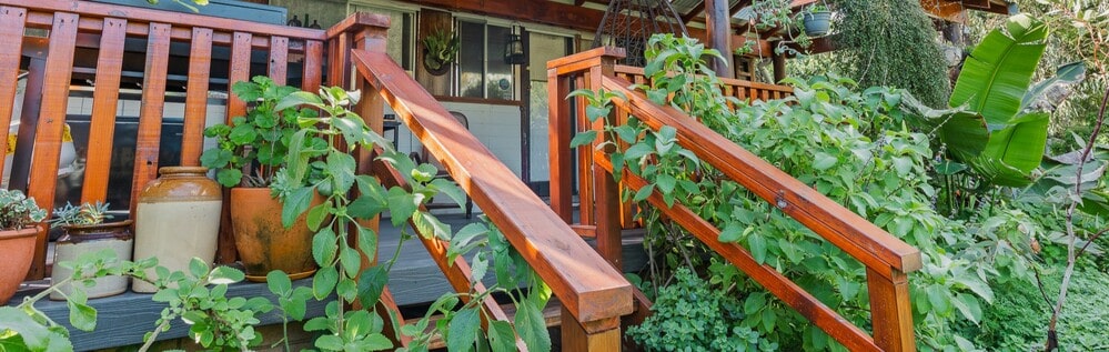 Raised Colorbond Patio with decking