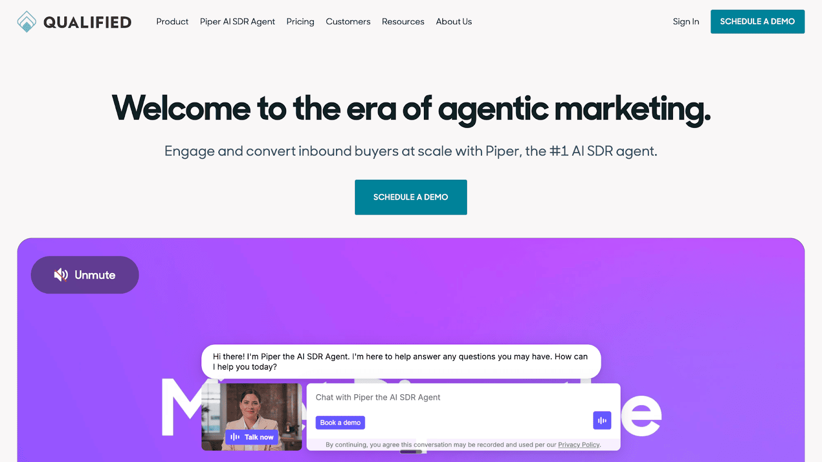The Qualified homepage welcomes visitors to the era of agentic marketing and features a chat widget for the Piper AI SDR Agent.