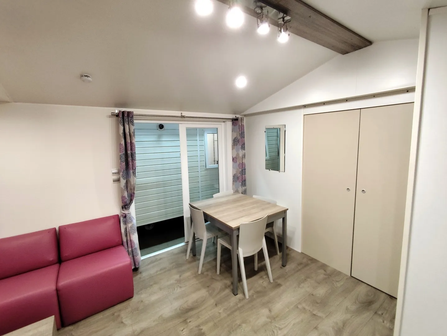 mobil home irm mobil home modulable pièce de vie cuisine équipée mobil home occasion msmh mobil home livraison gratuite mobil home révisé