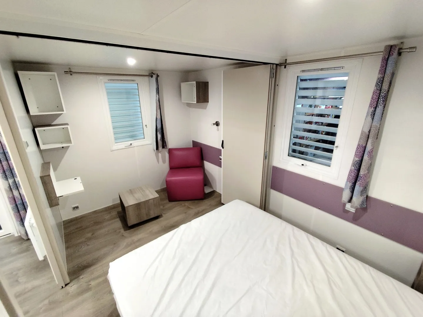 mobil home irm mobil home modulable configuration 1 grande chambre et une grande pièce à vivre mobil home occasion msmh mobil home livraison gratuite mobil home révisé