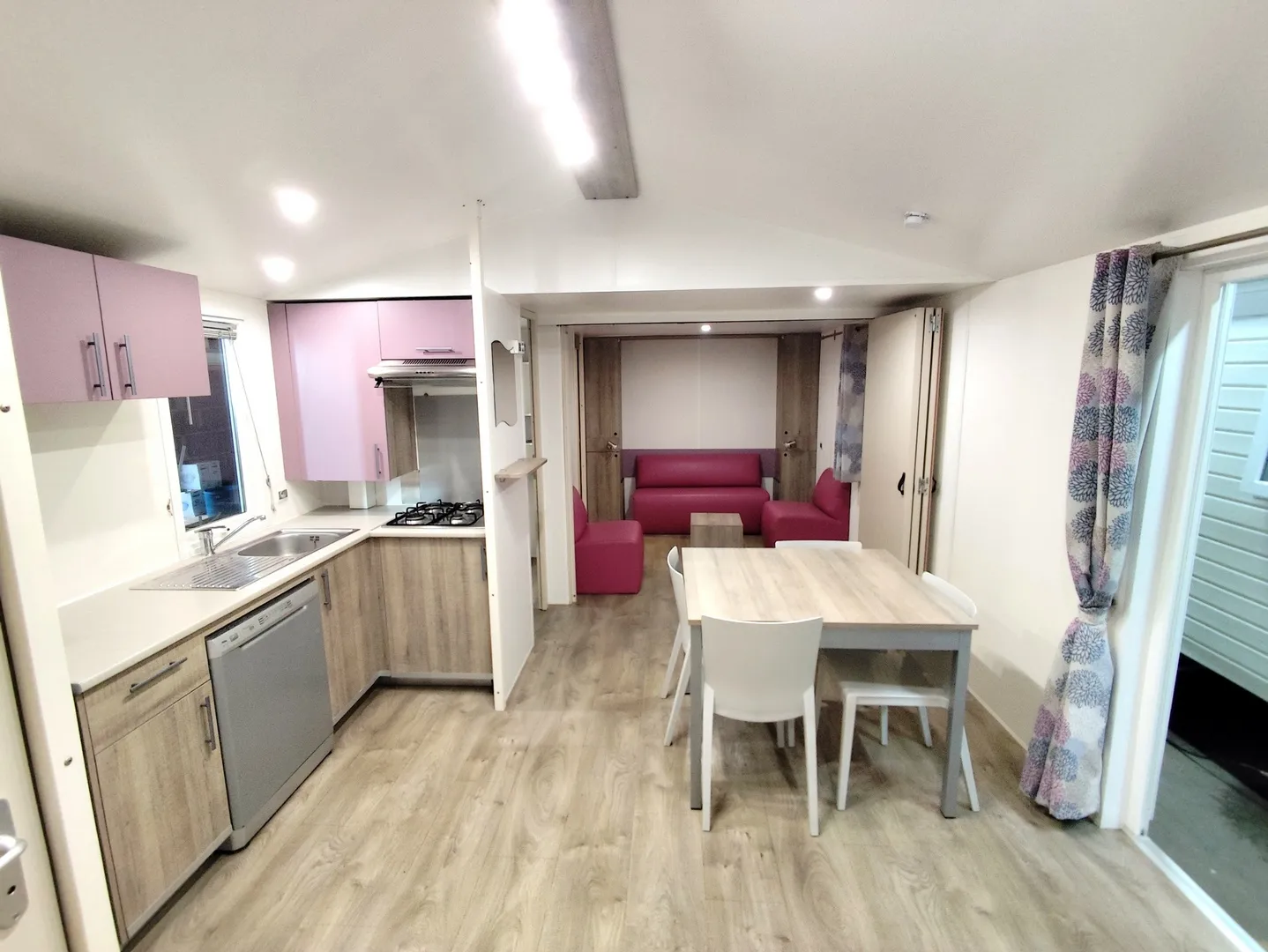 mobil home irm mobil home modulable configuration 1 grande chambre et une grande pièce à vivre mobil home occasion msmh mobil home livraison gratuite mobil home révisé