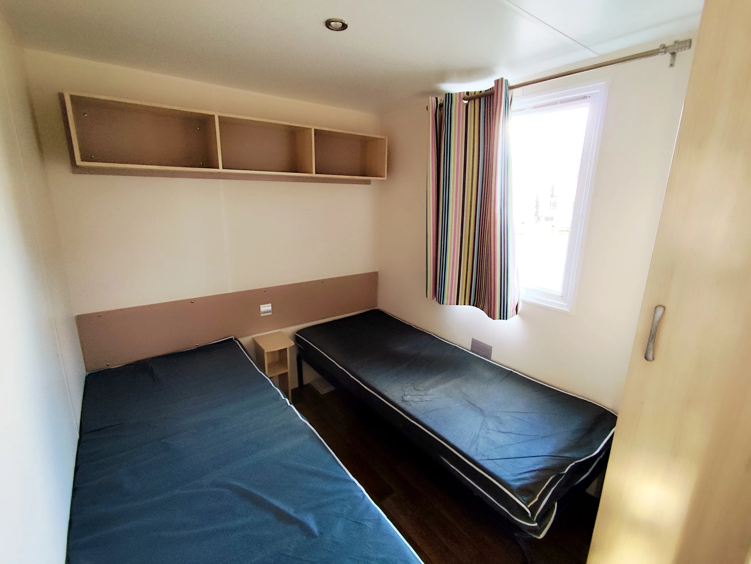 mobil home irm super mercure riviera chambre avec deux lits individuels mobil home occasion msmh mobil home livraison gratuite mobil home révisé