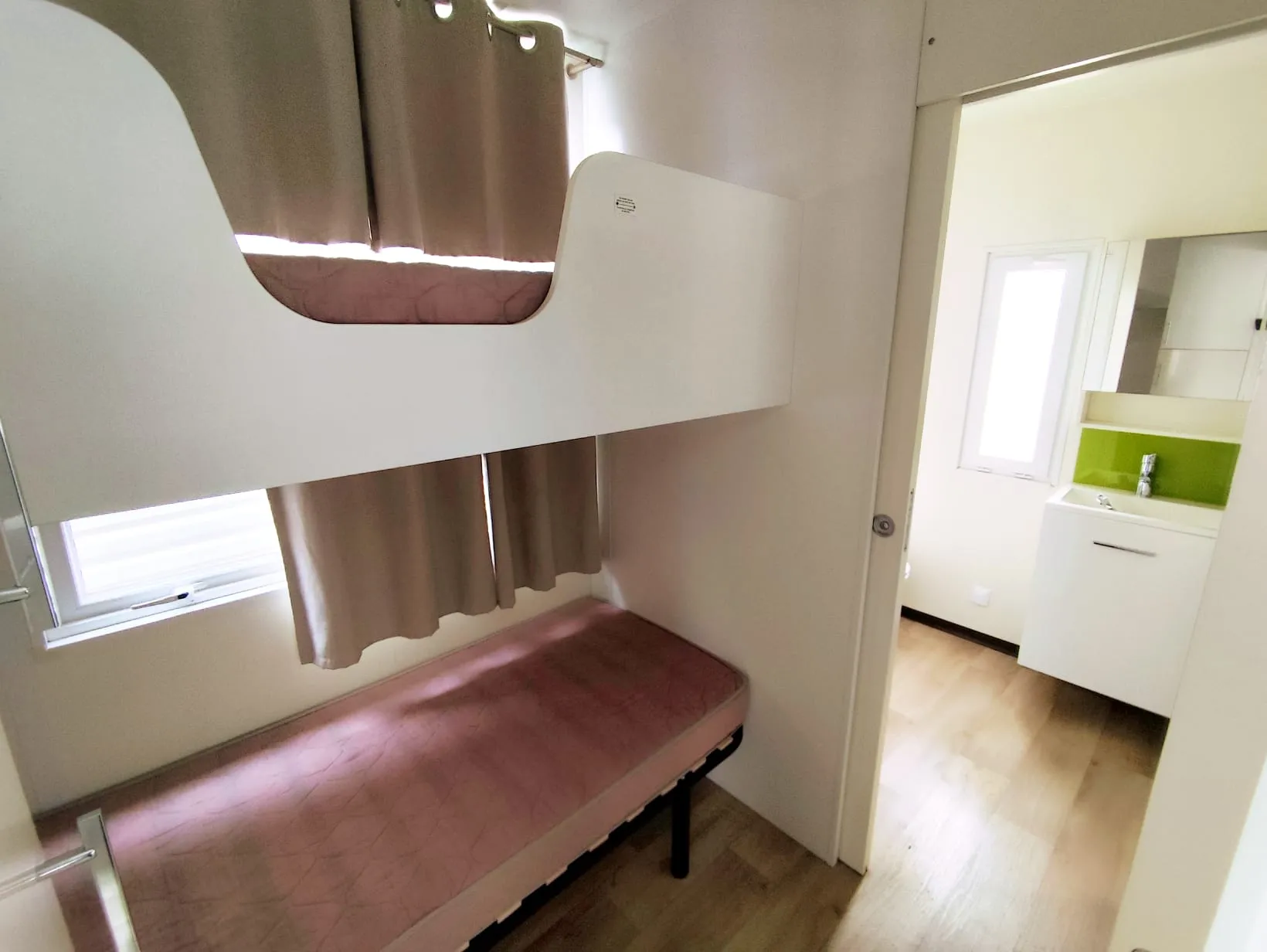 troisième chambre lits superposés mobil home louisiane mobil home taos mobil home bois mobil home 40 m² mobil home 3 chambres mobil home occasion mobil home révisé mobil home rénové msmh mobil home livraison gratuite