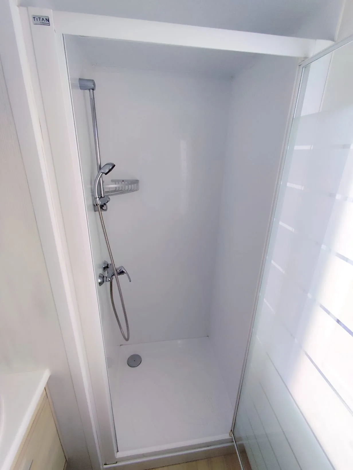 cabine de douche mobil home louisiane mobil home occasion mobil home révisé mobil home rénové msmh mobil home livraison gratuite