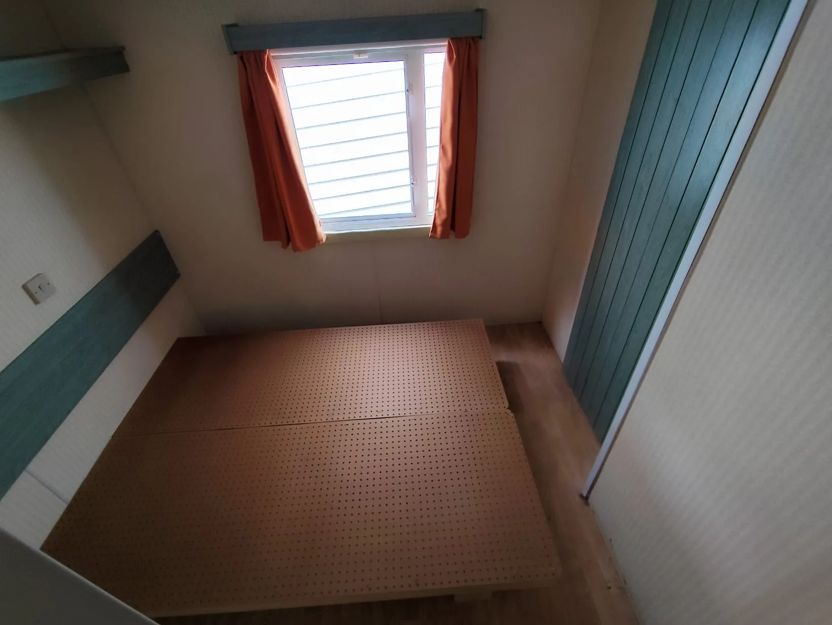 petite chambre deux lits individuels mobil home 3m mobil home willerby mobil home petit prix mobil home rénové mobil home occasion mobil home révisé msmh mobil home livraison gratuite