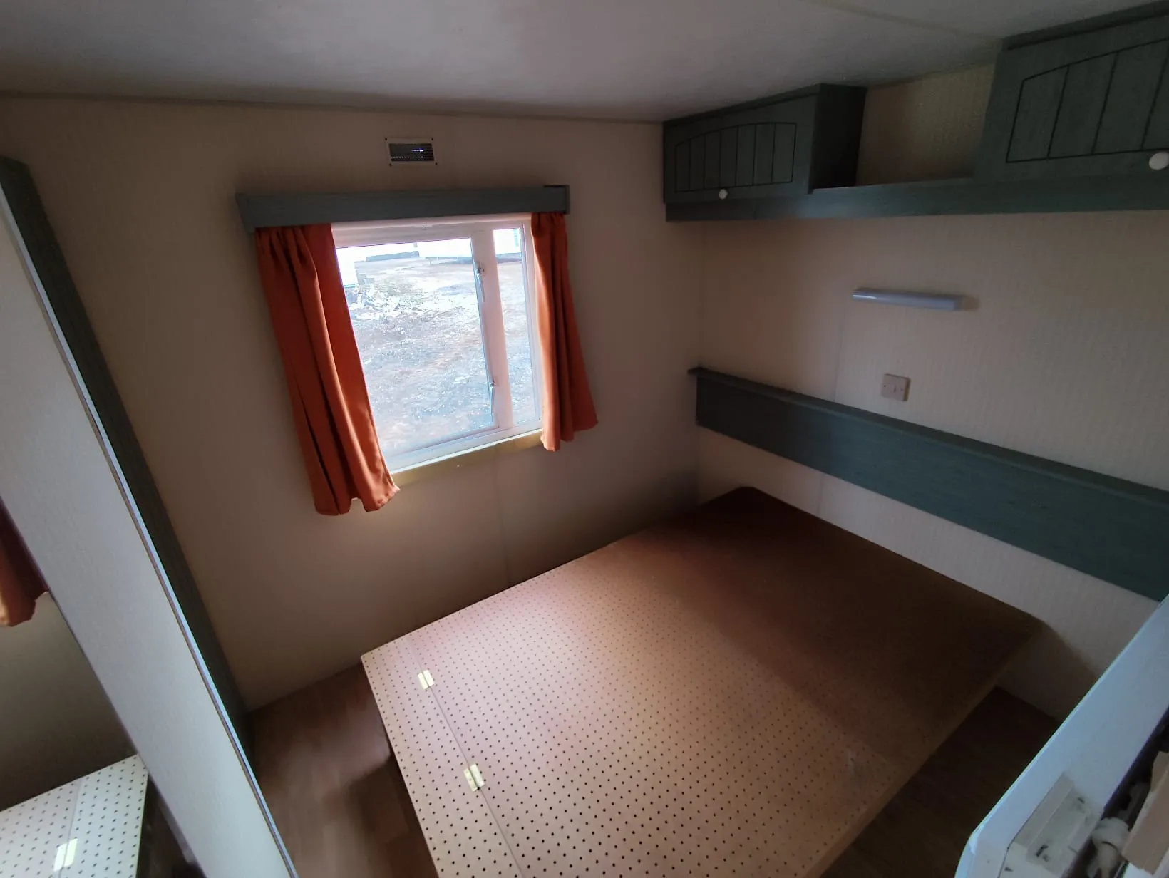 grande chambre lit double mobil home 3m mobil home willerby mobil home petit prix mobil home rénové mobil home occasion mobil home révisé msmh mobil home livraison gratuite