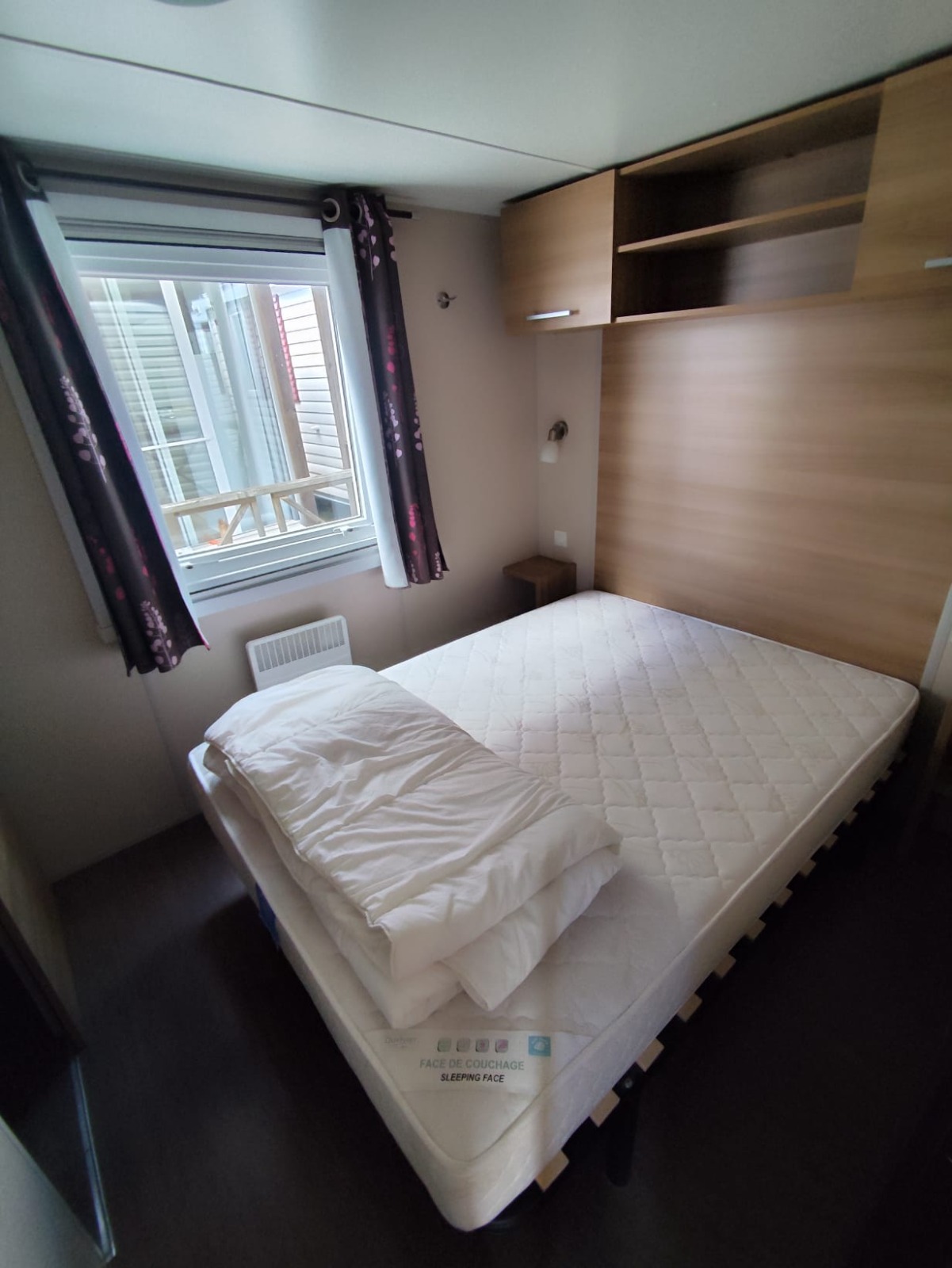 grande chambre lit double mobil home rapidhome mobil home résidentiel mobil home 10 m mobil home 3 chambres mobil home occasion mobil home révisé mobil home rénové msmh mobil home livraison gratuite