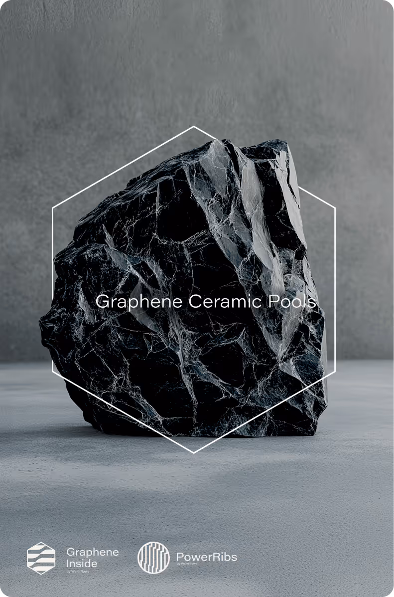 Ein großer schwarzer Graphenstein auf grauem Hintergrund mit dem Text ‚Graphene Ceramic Pools‘ und zwei Logos unten für Graphene Inside und PowerRibs.
