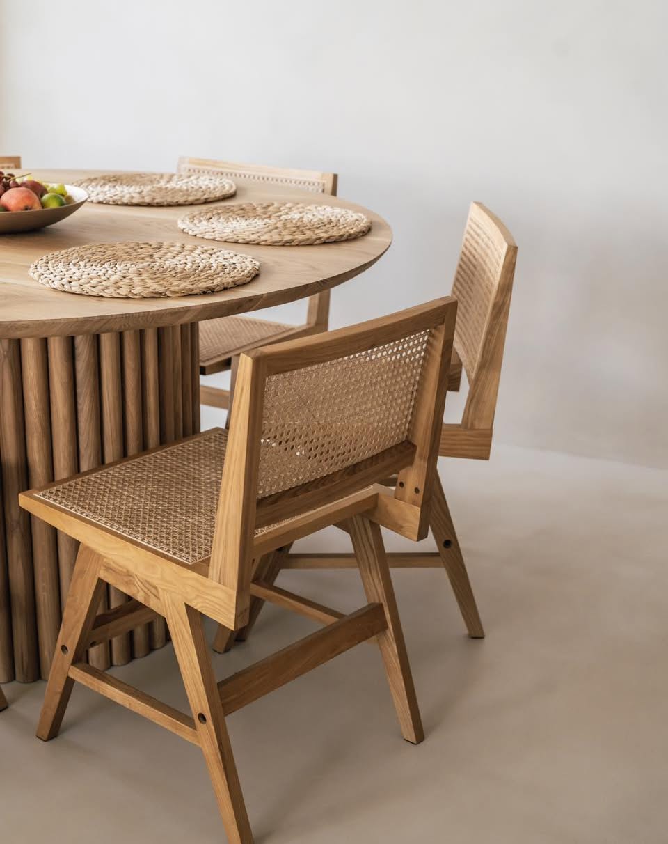 Runder Eichentisch Aline aus Massivholz