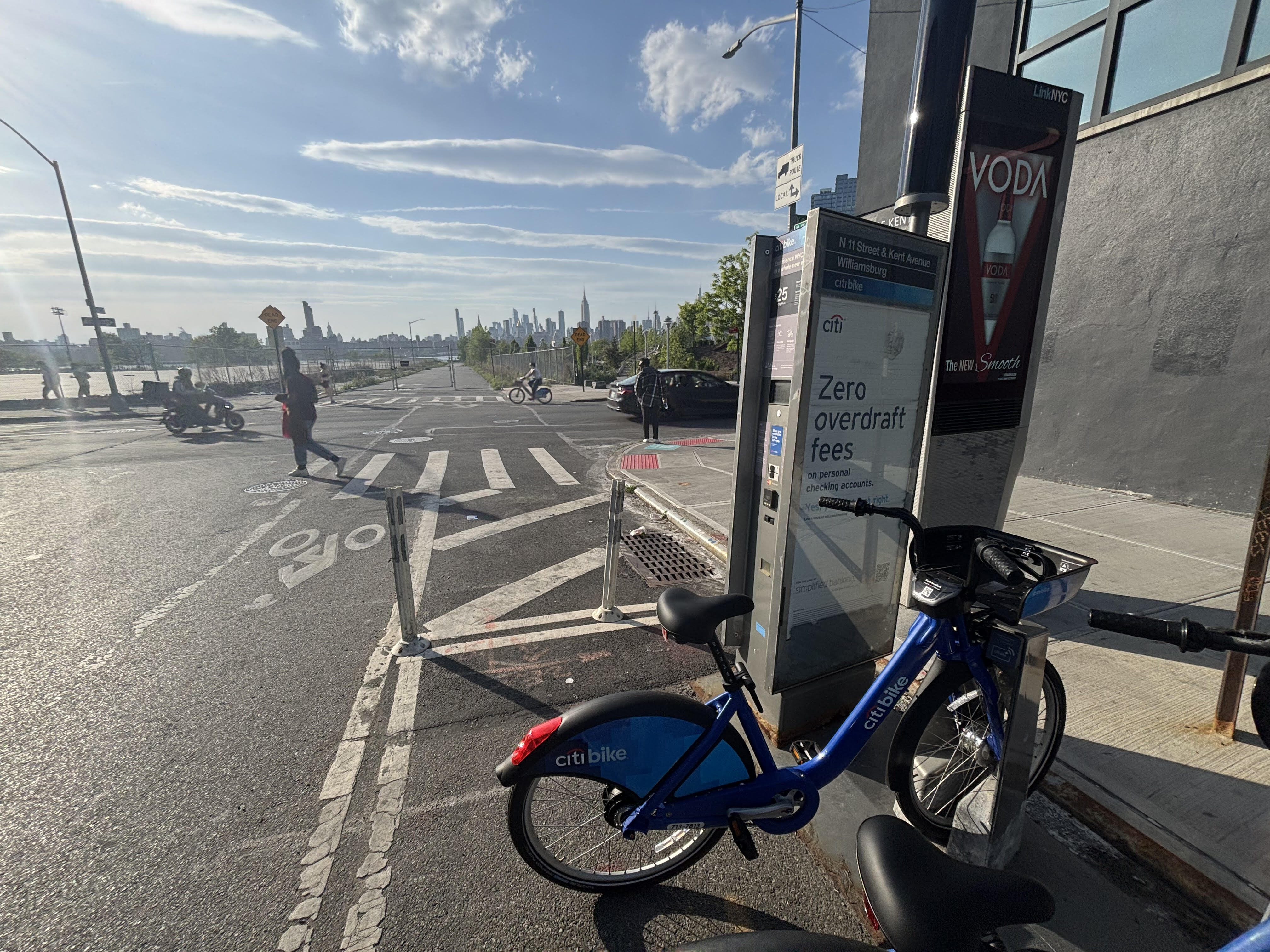 Jawnt team member biking to work in New York on Citibike