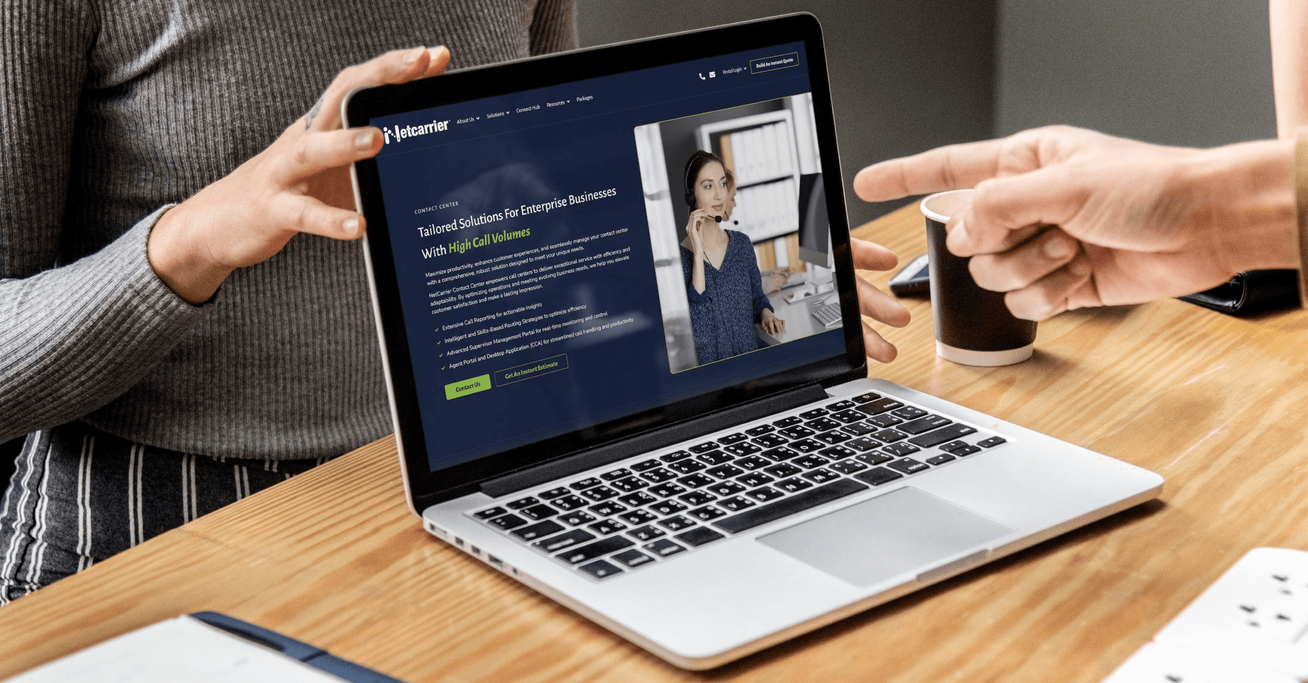  People discussing enterprise call center software - Real-Time Monitoring in Call Center