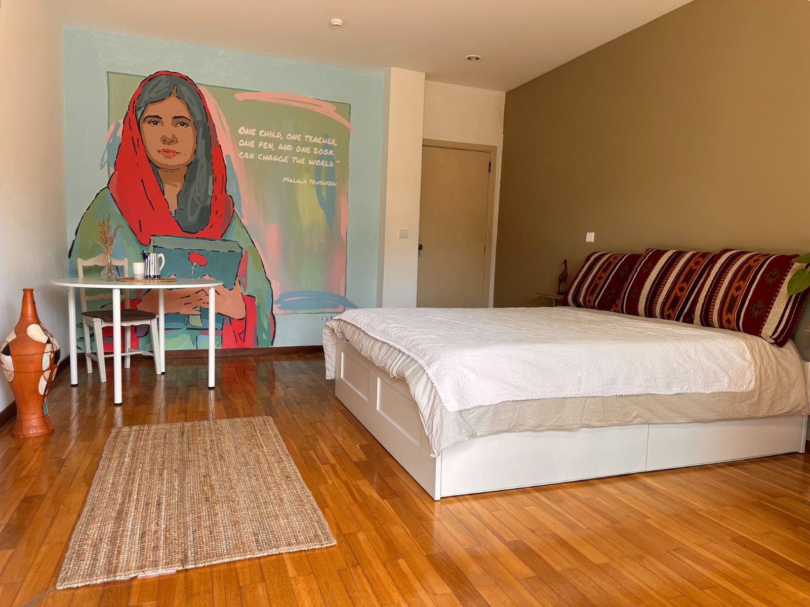 Malala room — hand-painted bedroom in Northern Portugal