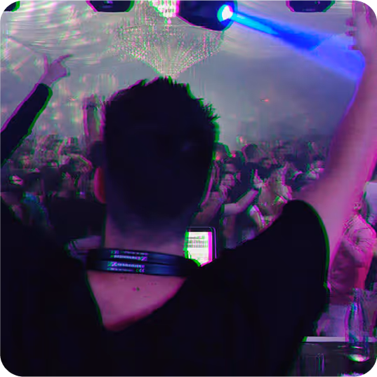 DJ-ul Eduard Bratu este disponibil pentru: nunta, botez, cununie civila, majorat și corporate.