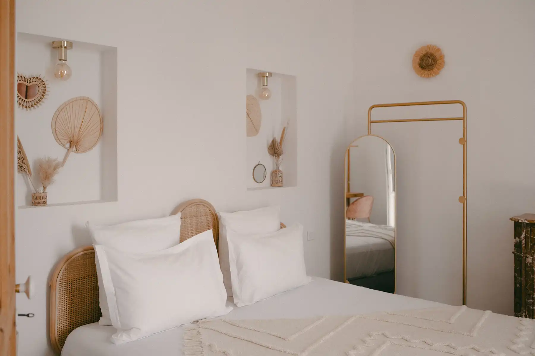 maison-de-maitre-chambre-principale-magalas