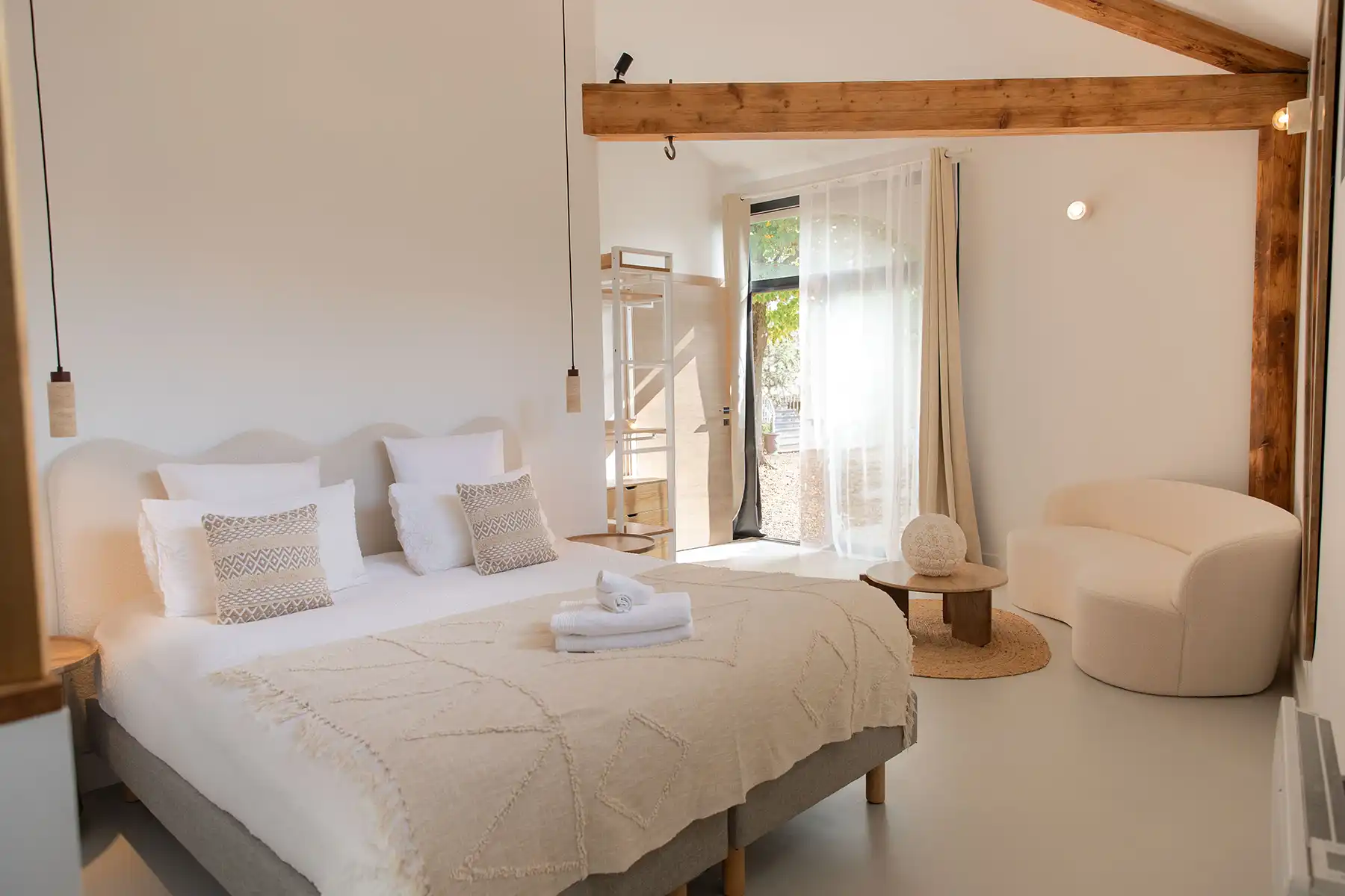 Chambre Suite de la Remise Cœur Cristal Magalas Hérault