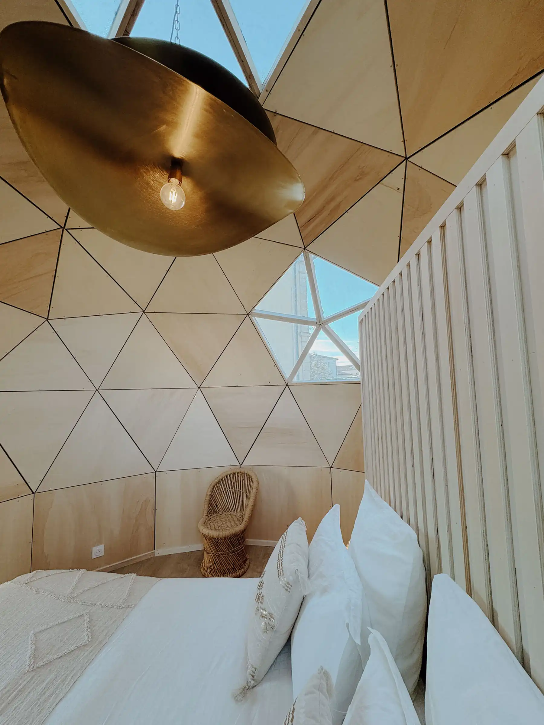 Vue côté chambre Ecolodge Cœur Cristal Magalas