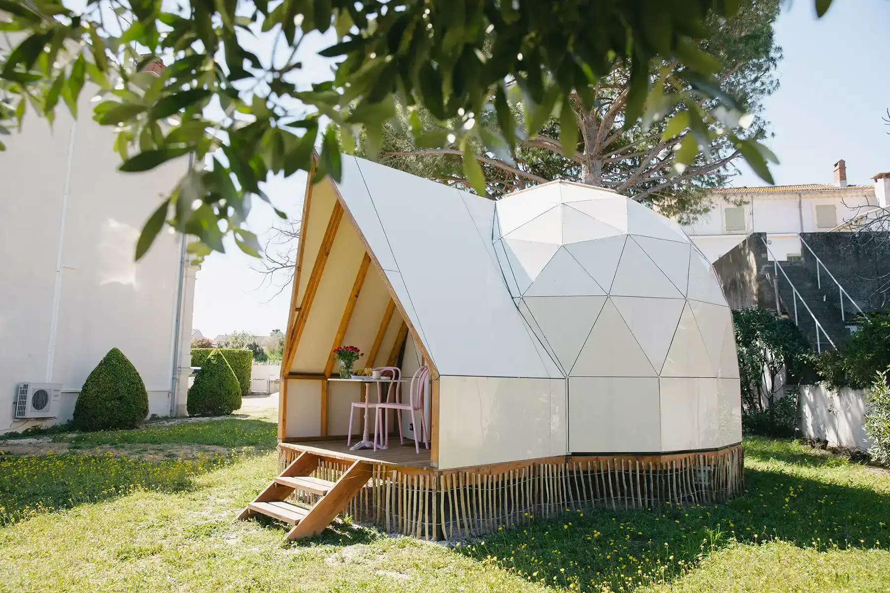 Ecolodge dôme bois Cœur Cristal Magalas Hérault