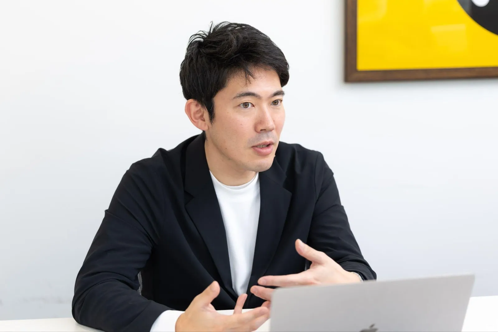 mentoの管理職コーチ導入企業 株式会社TBWA HAKUHODOの 人事局 二階晋平さん