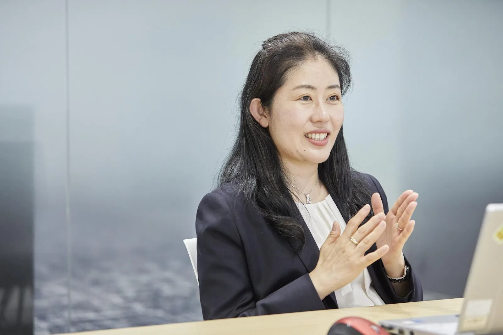 mentoの管理職コーチ導入企業パナソニック インダストリー株式会社 キャリア開発推進課課長 柄沢 恵里香さん