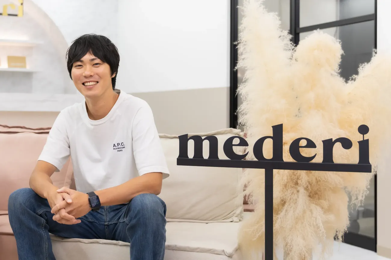 自ら意見を出し、尊重し合える風土へ――急成長スタートアップmederiが、マネジメントの強化にコーチングを選んだ理由