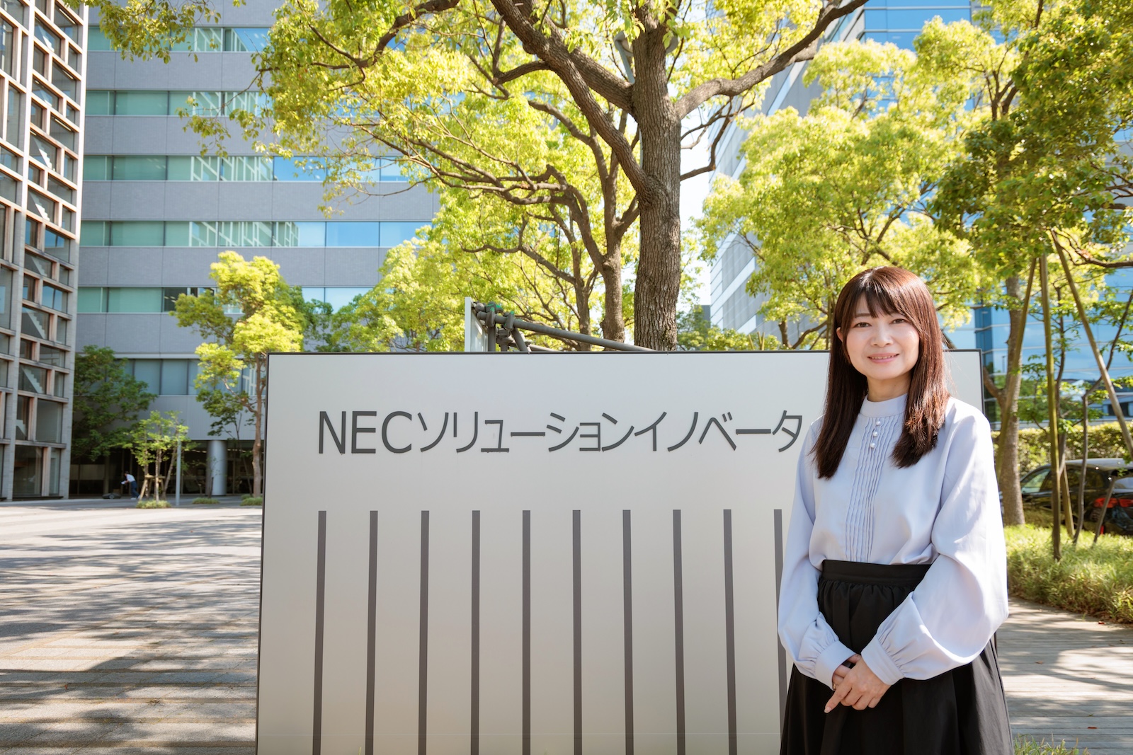 キャリアの限界を乗り越えて。自らもコーチングを学び、一人ひとりに寄り添うリーダーへ