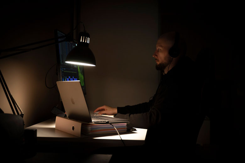 Mateusz Mrozek | Doświadczony UX/UI Designer, Webflow & Framer Developer, Art Director