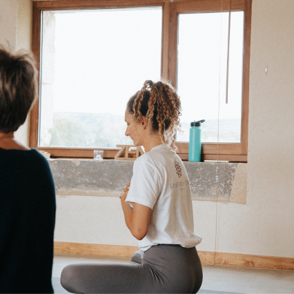 Séance de yoga en Provence, un cadre zen pour un séjour méditatif