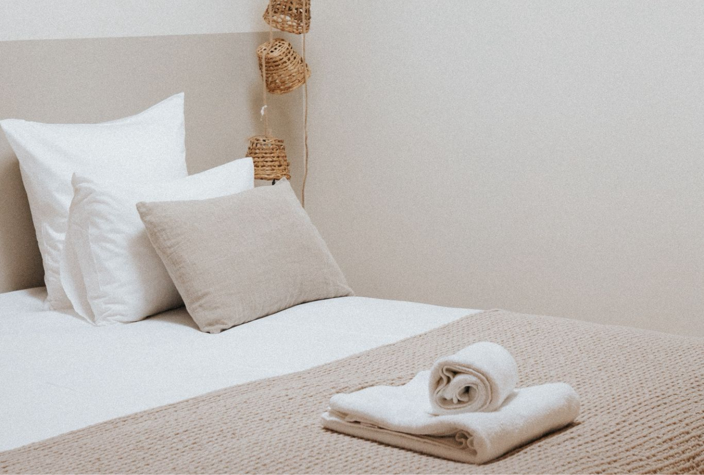 Chambre spacieuse et lumineuse dans un domaine en Provence, idéale pour un séjour détente ou un événement familial