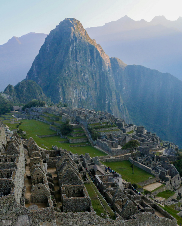 Voyage au Pérou pour découvrir les ruines du Machu Picchu ainsi que Lima, Cuzco et la Vallée Sacrée. Voyage à gagner dans le cadre de la Loto-Voyages de La Maison Victor-Gadbois