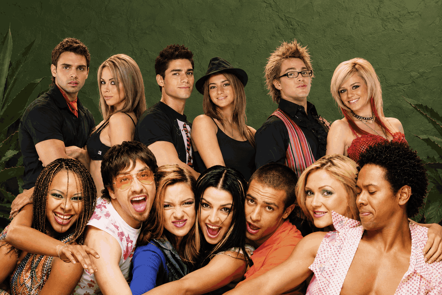 Timbiriche and OV7 song at Jueves de Despecho only at Cuishe.
