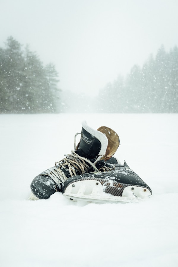 Dusted off the old skates for a hike back into the woods in the middle of snow storm to get this lake to myself.