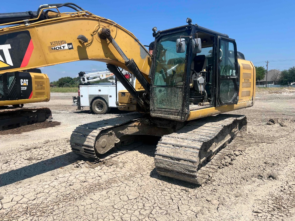 Heave technician field work 10