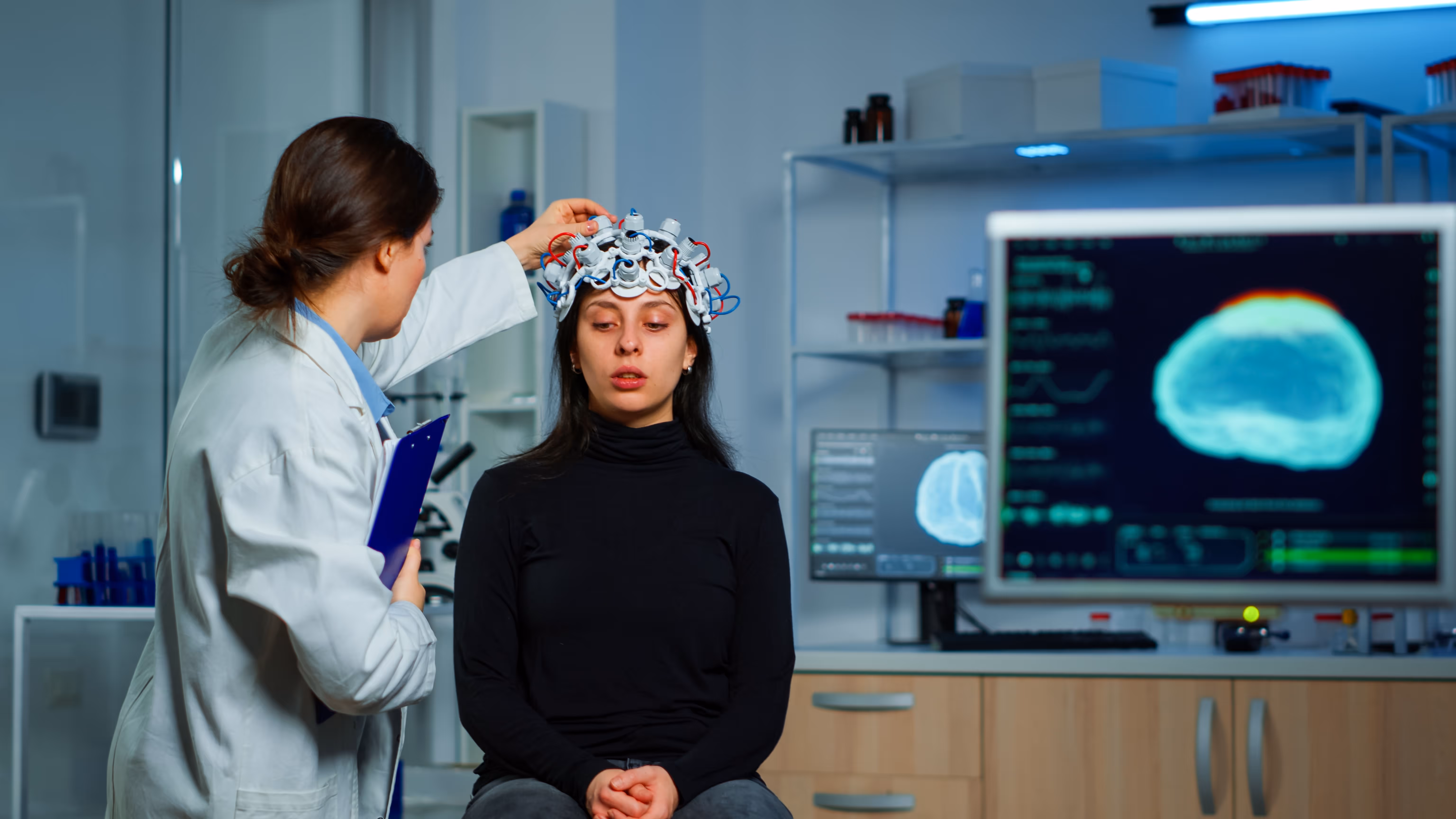 Närvihaiguste keskuses tegeletakse neuroloogiliste haiguste avastamise, ravi ja pikaajalise jälgimisega.
