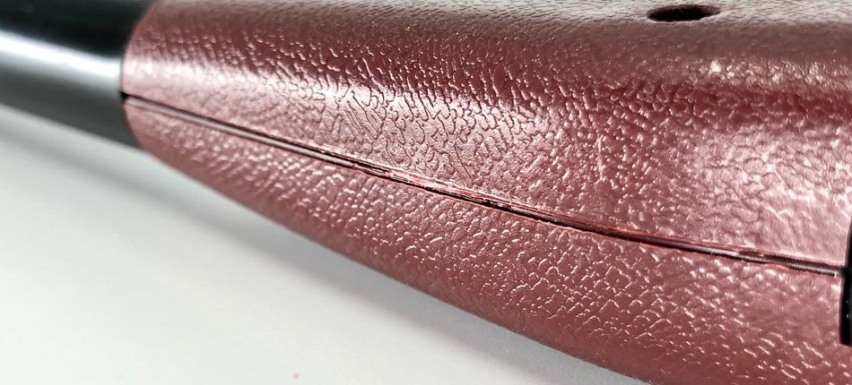 Make your KeyShot Rendering of seams between moldings look more realistic with less then perfect seams.