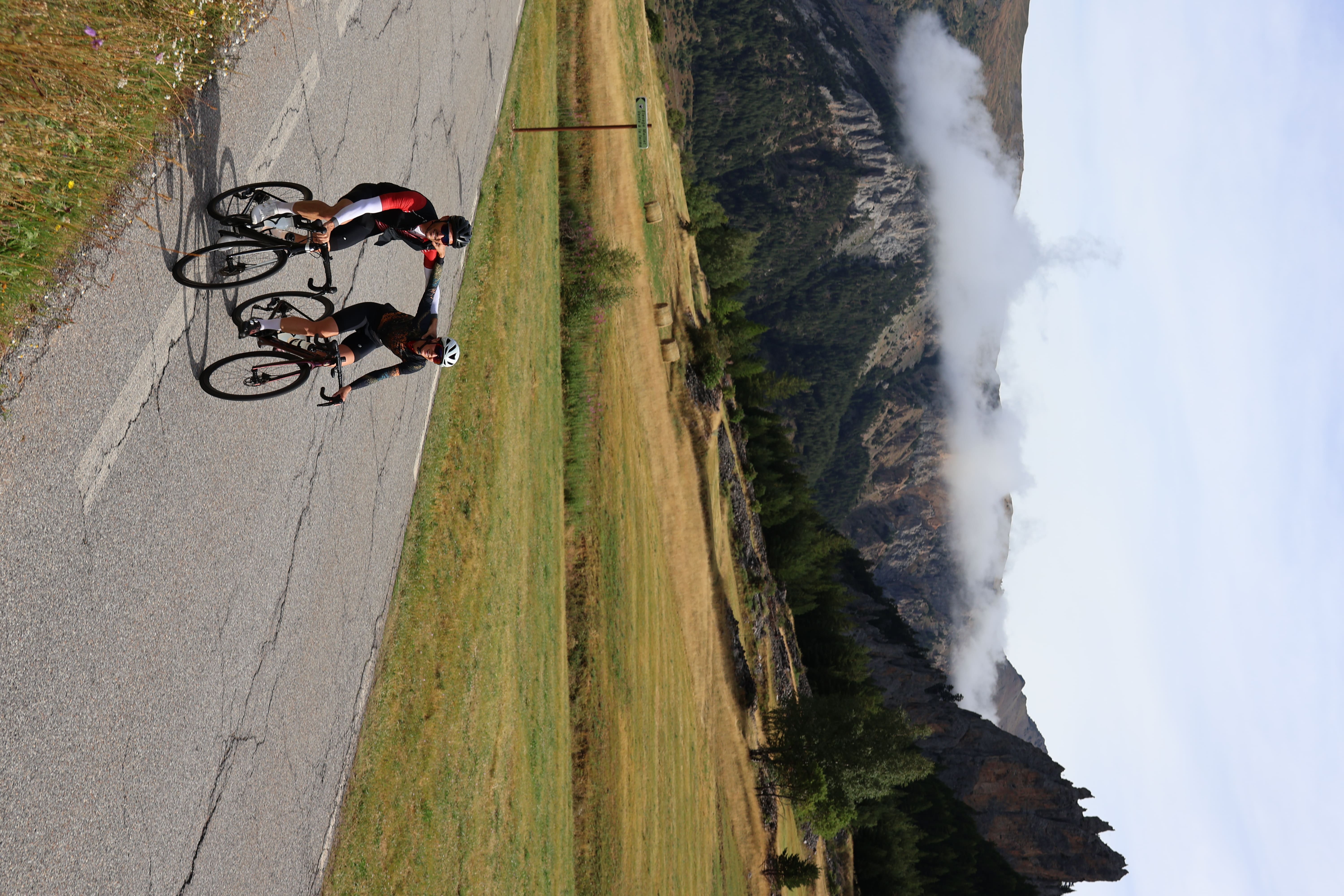 Cycliste à la découverte de la Maurienne par les plus grands cols du Tour de France