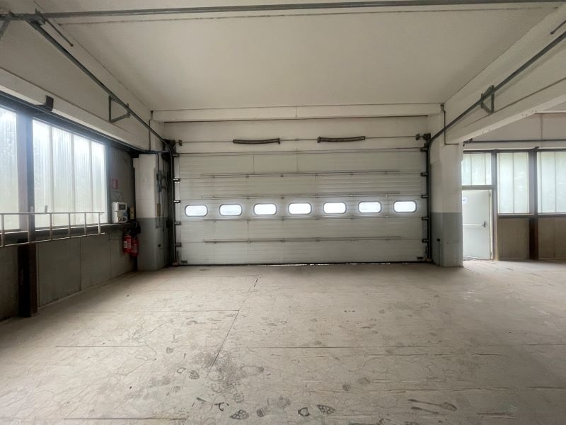 Flexibel nutzbare Halle im Gewerbegebiet "Gisse" St. Johann zu vermieten