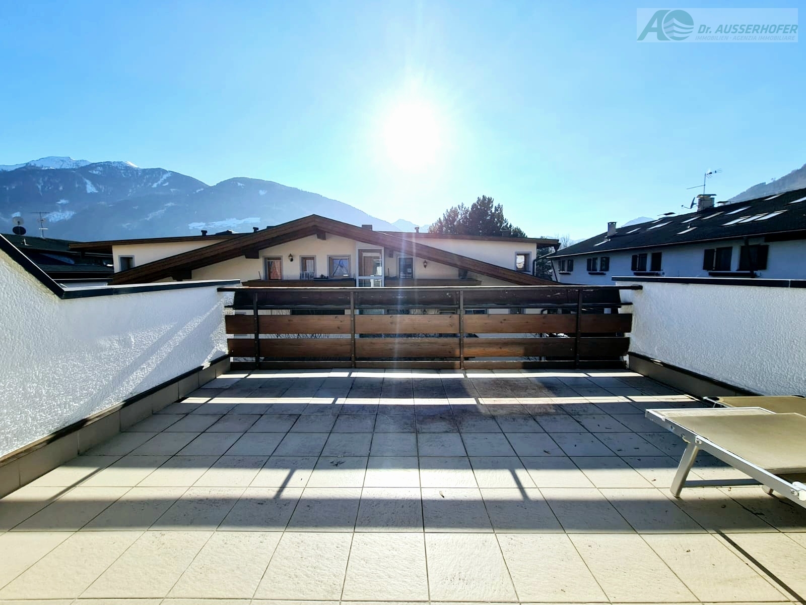Helle Dreizimmerwohnung mit gemütlicher Terrasse in guter Lage in Sterzing