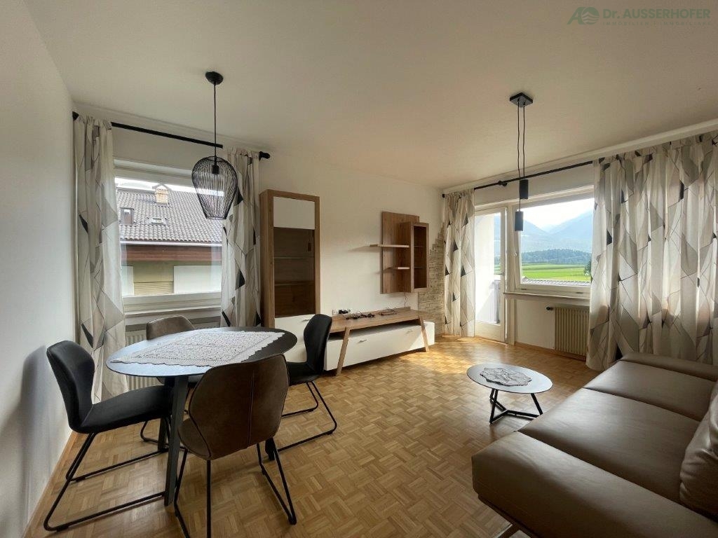 Helle und großzügige Wohnung in zentraler Lage von Reischach, direkt am Fuße des Kronplatzes